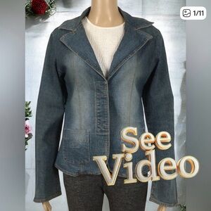 👛 (ANY 2/$20)  Vintage BONGO Blue Distressed Denim Jean Jacket Small